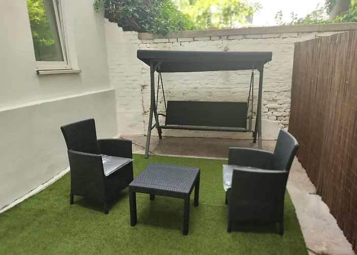 Σπίτι διακοπών Ruby With Patio Βιέννη